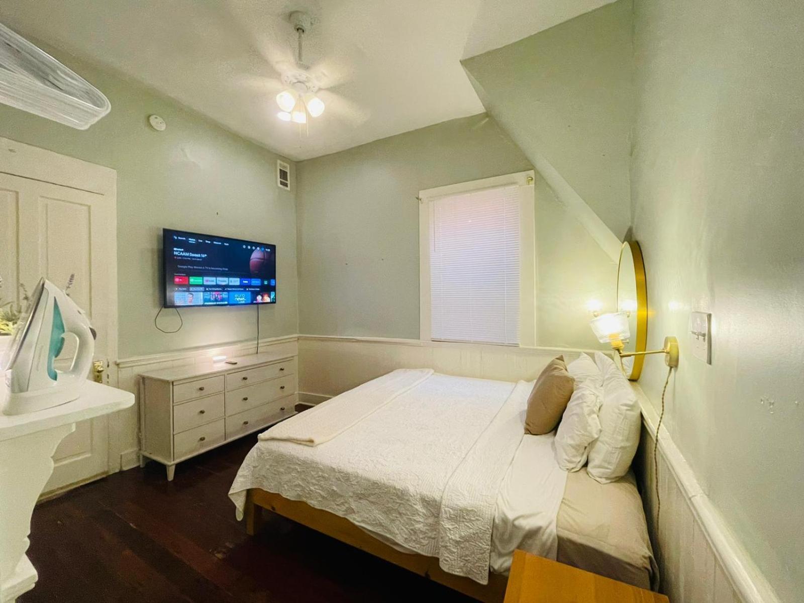 Weebiii Apartment New Orleans Room photo